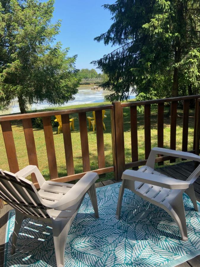 Chalet La Perche Au Bord De L'Eau Lion-en-Sullias ภายนอก รูปภาพ